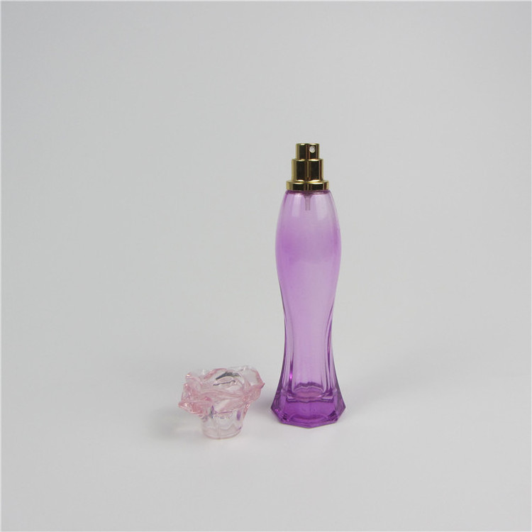 Nice Flower Shaped Perfume Glass Bottle With Ross Shaped Cap