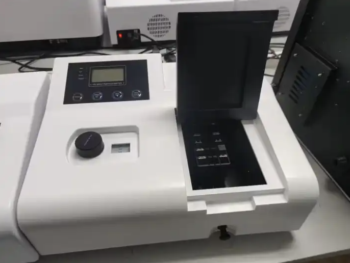 LABTEX 4nm-6nm Visible Spectrophotometer Laboratory Portable UV Vis Spectrophotometer 721 722 Cheap Price