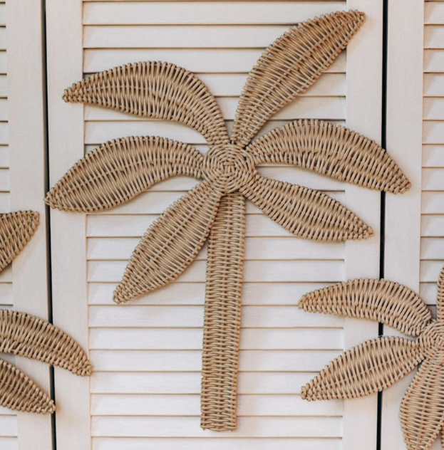 Wholesale beautiful design natural Wicker Palm tree Wall decoration mount hanging for nursery or kids room