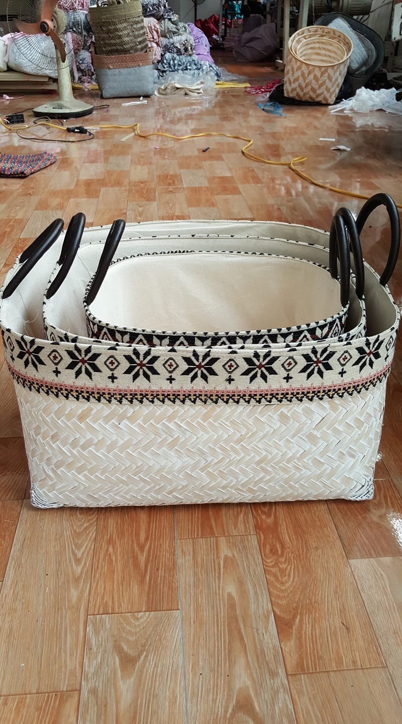 Wholesaler ODM customized High quality best selling eco-friendly Set of Natural Sea Grass Basket with covered cloth from Vietnam