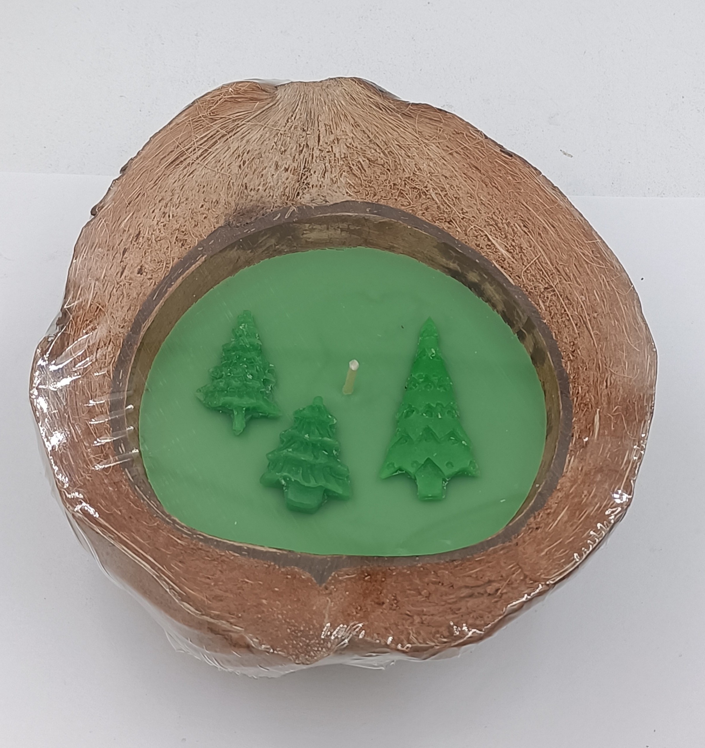 Wholesaler Hand-poured customize scented candles with Pine tree  for Noel Christmas decoration made in Vietnam