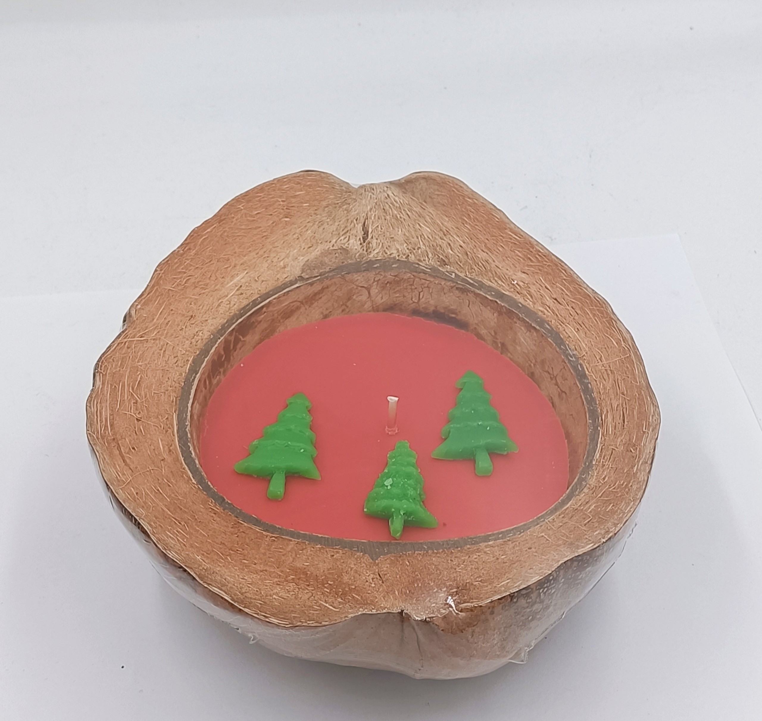 Wholesaler Hand-poured customize scented candles with Pine tree  for Noel Christmas decoration made in Vietnam