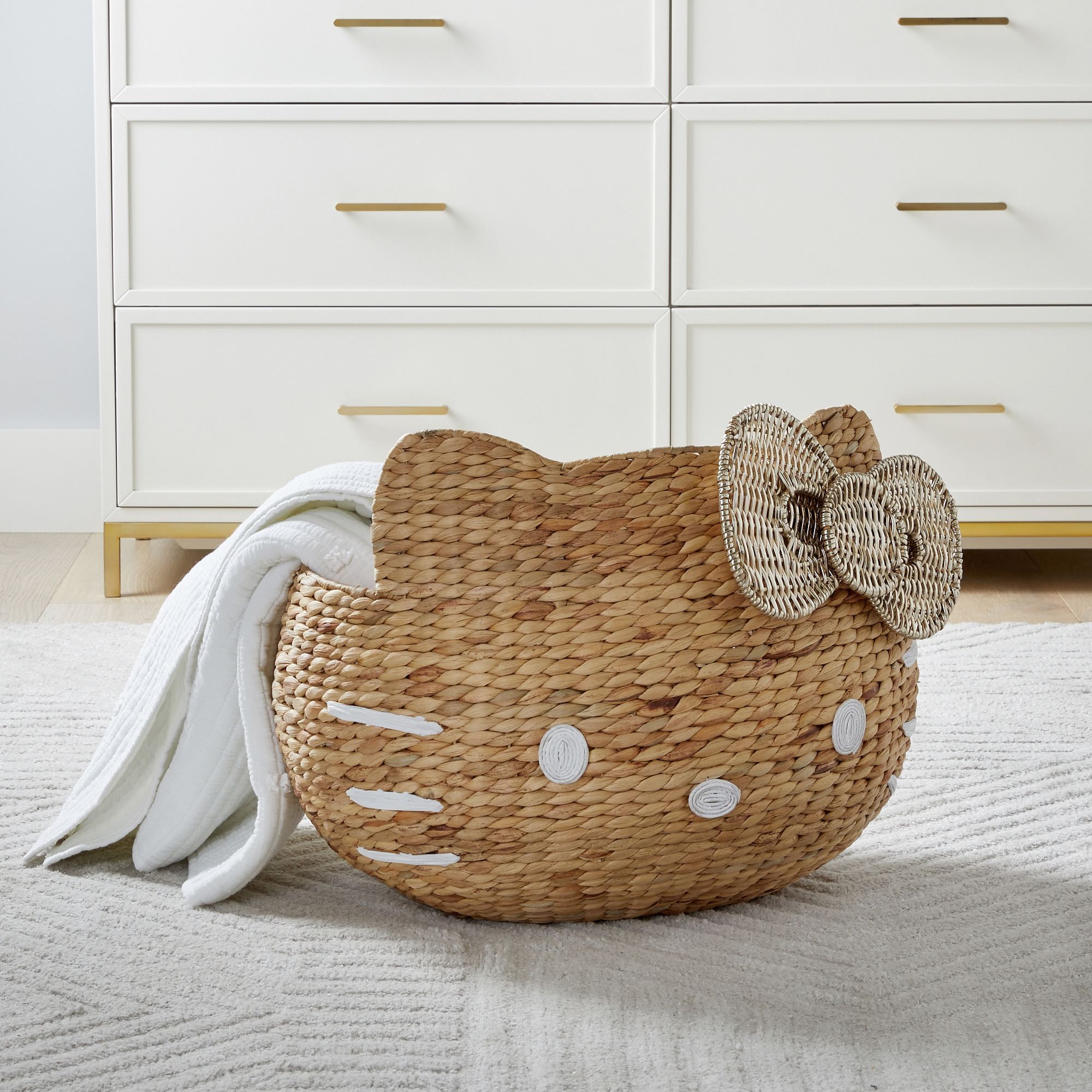 Elegant hot selling Hello Kitty shape natural water hyacinth clothes baskets handmade from Vietnam