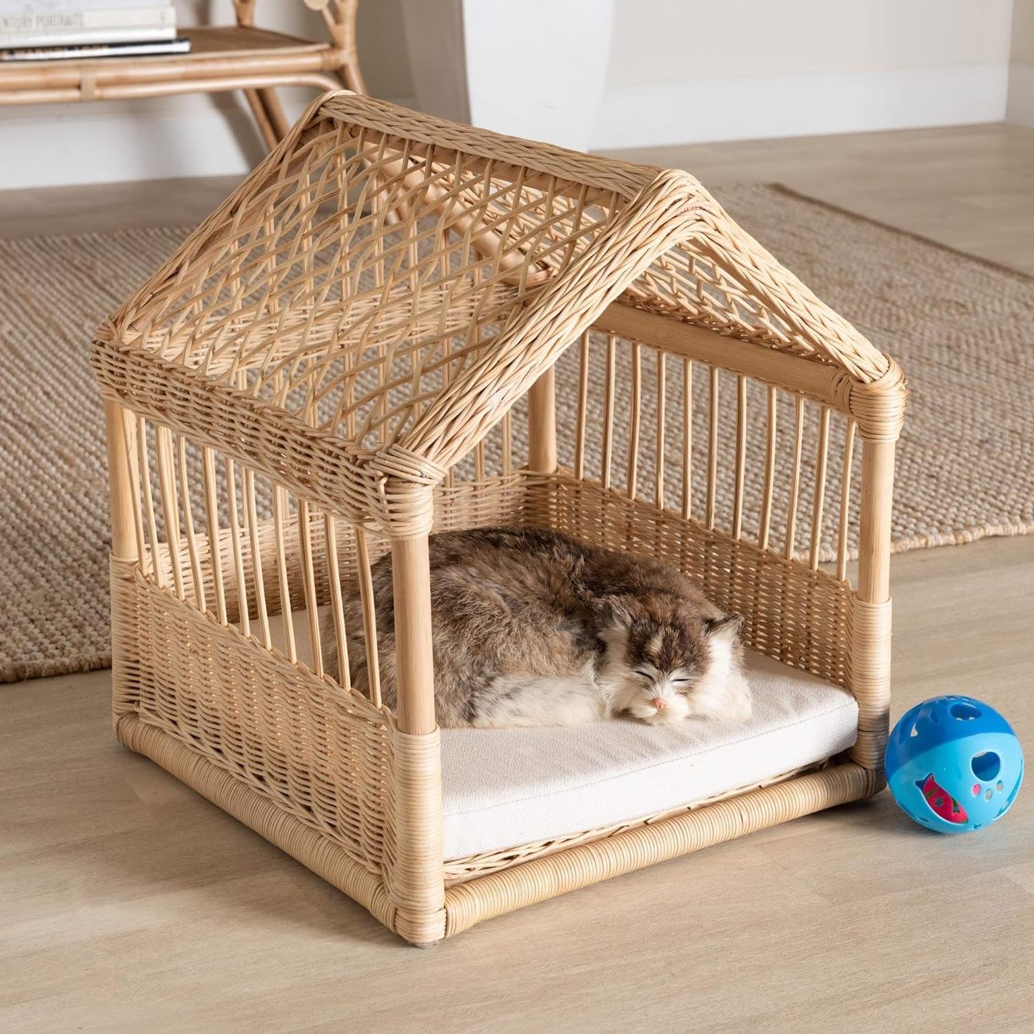 New Modern Bohemian Design Natural Rattan Pet Bed With Cushion For Cats And Dogs Handwicker from Vietnam