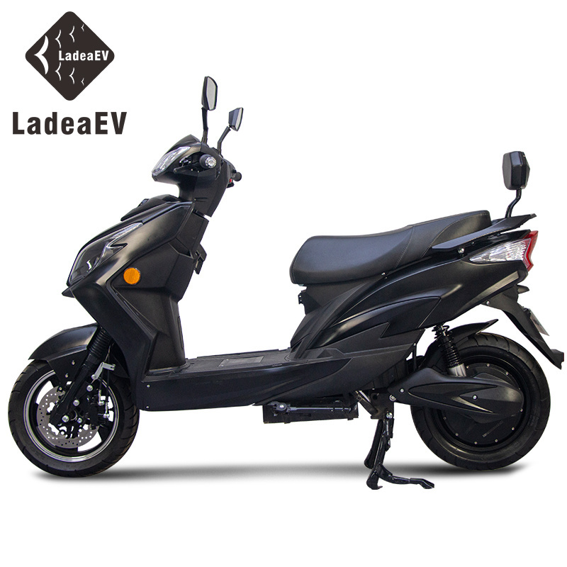 Wholesale 90KM long range electric scooter 3000W pedal electric motorcycle