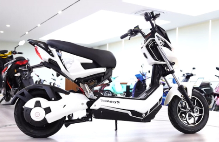 High quality chinese new electric moped 600w 800W CKD electric pedal scooter motorcycle