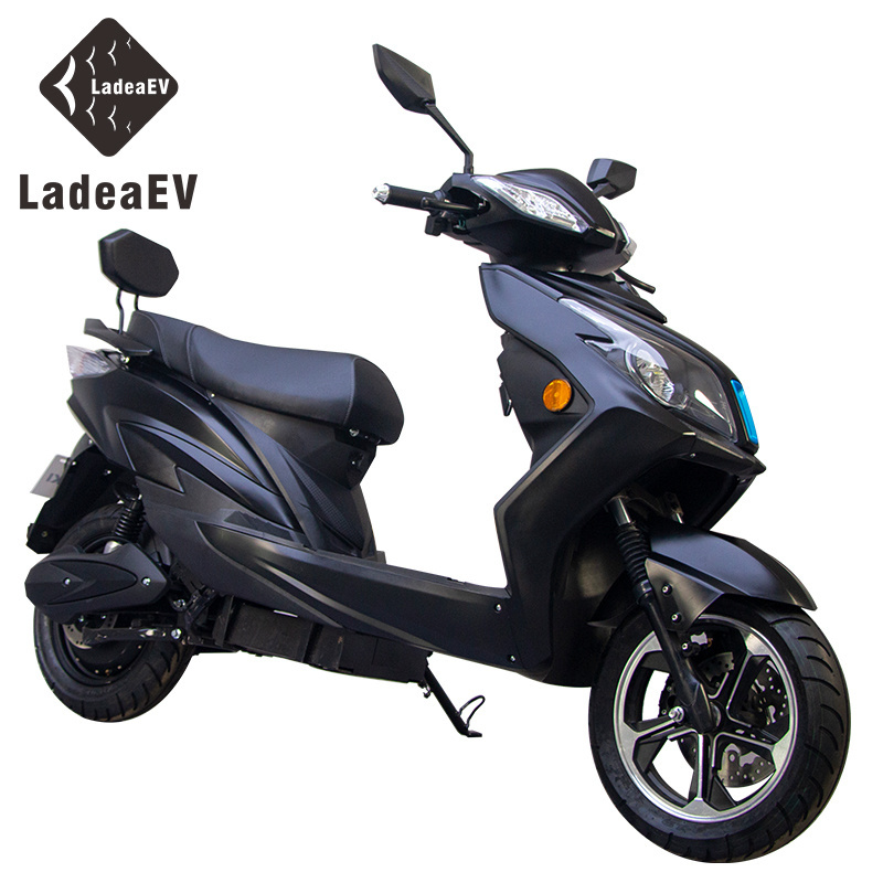 Wholesale 90KM long range electric scooter 3000W pedal electric motorcycle