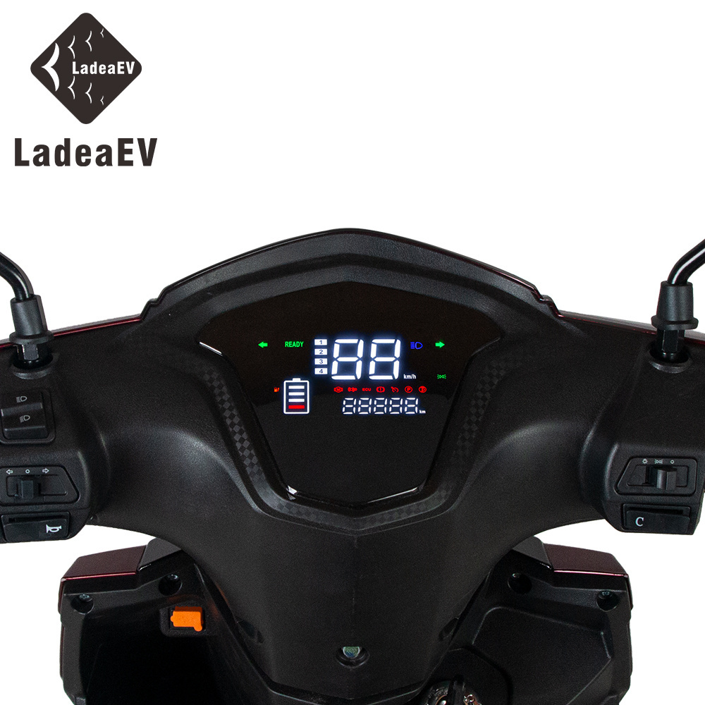 India CKD SKD 10inch 600W/800W 40-50km/h speed 45-65km range waterproof motor electric scooter moped