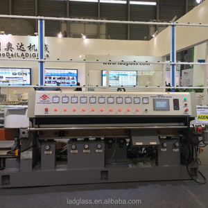 Automatic machine for glass polisher