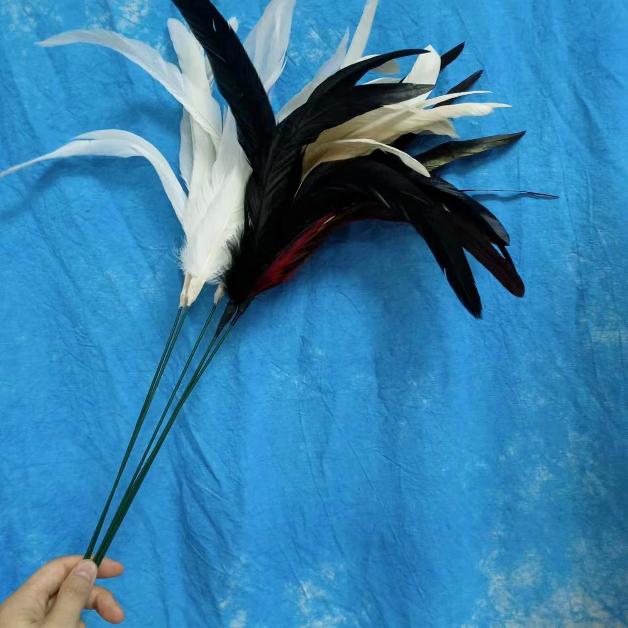 Dyed Cocktail feather Long Rooster tail feathers wired decor feathers with wire stem for crafts millinery feather  cat toy