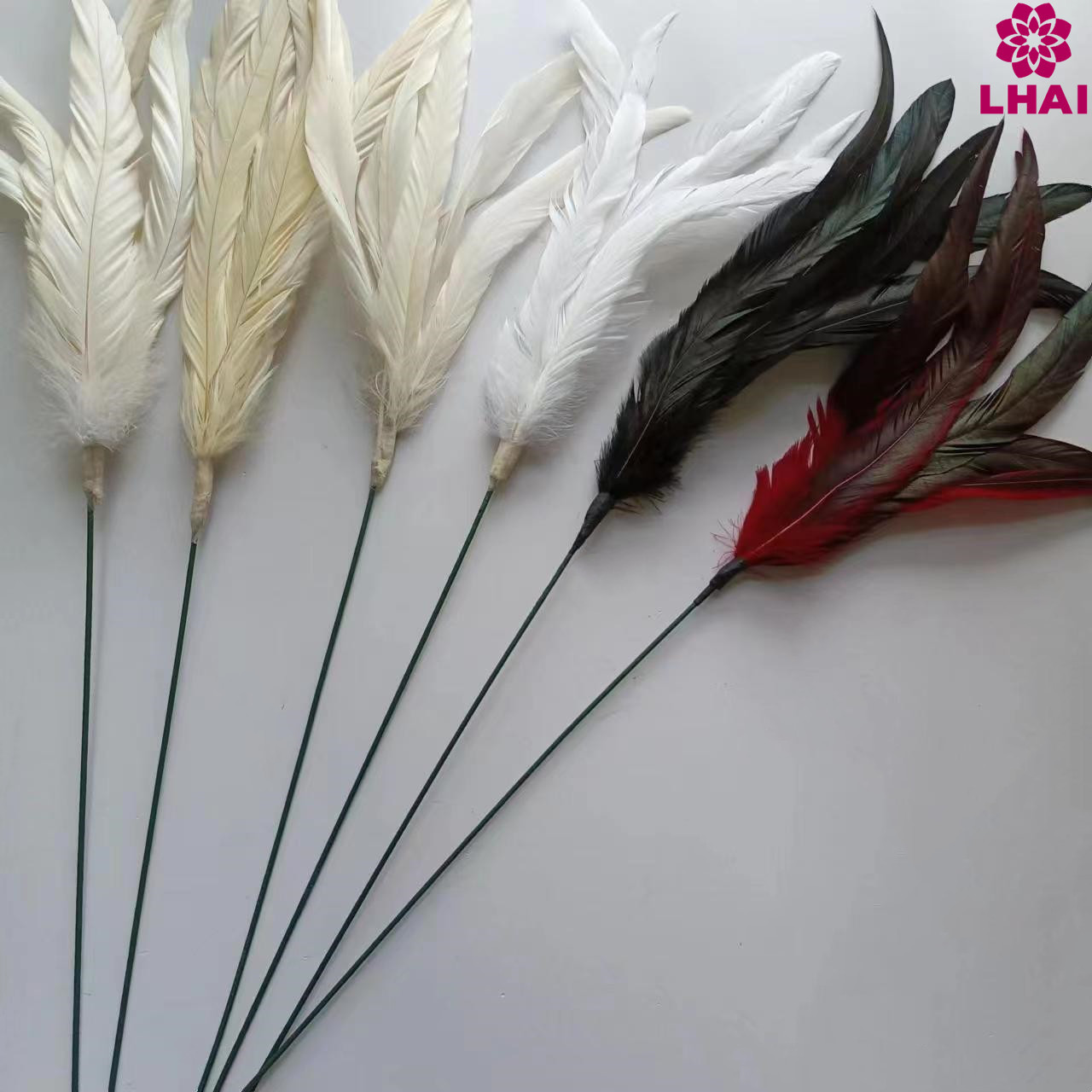 Dyed Cocktail feather Long Rooster tail feathers wired decor feathers with wire stem for crafts millinery feather  cat toy