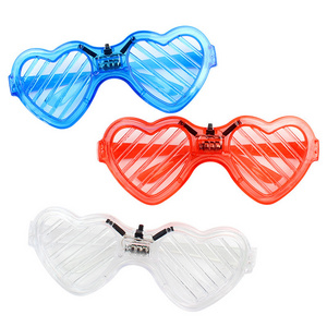 RGB Color Led Party Glasses Love Heart Shape Led Growing Glass For Party Decoration