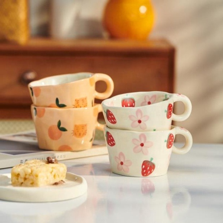 280ml Strawberry Porcelain Espresso Milk Water Tea Cup for Cafe Store Cartoon Tiger Ceramic Coffee Mug