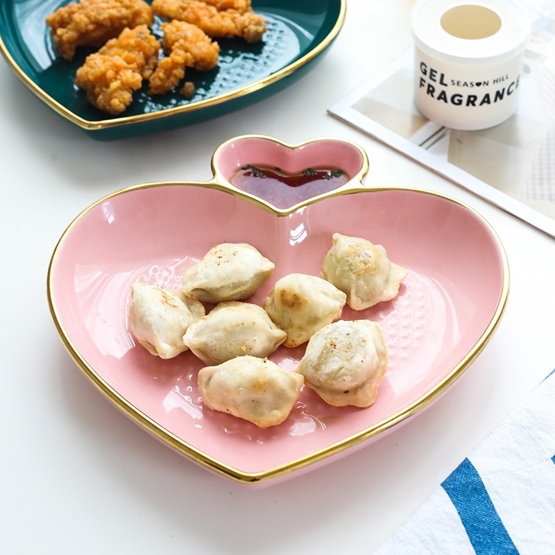 Nordic Heart Ceramic Dumpling Plate with Sauce Dish Cutlery Sushi Seasoning Plates and Dishes with Gold Rim For Home