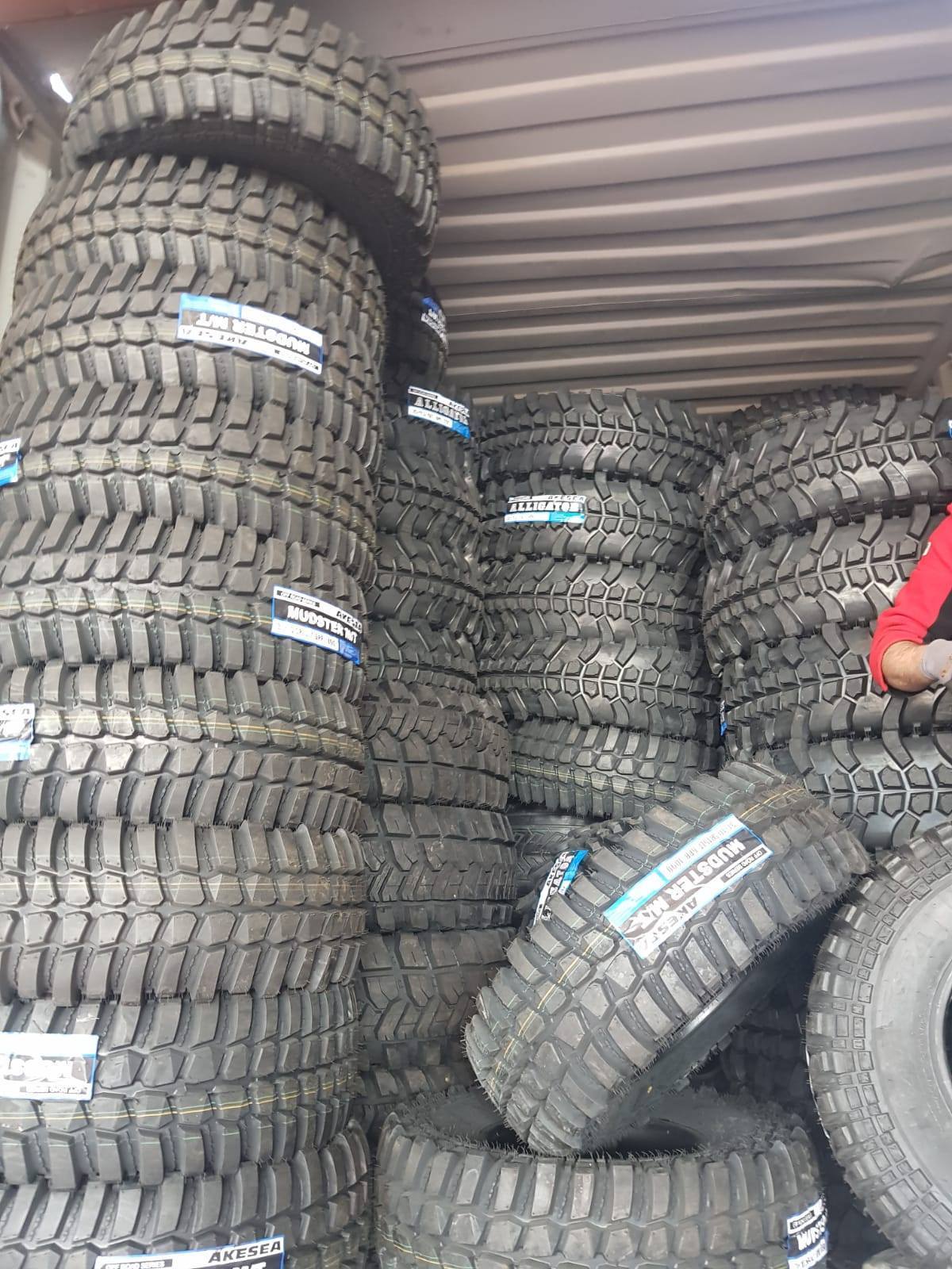 LAKESEA MT tyre 235/75R15 cheap new car tires wholesale 235/75/R15 China manufacturer