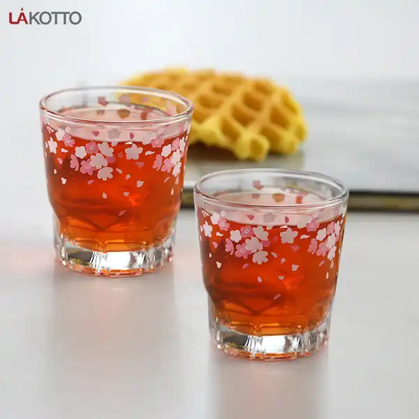 w product ideas 2023 Lead free glass NEW Super Cute shot glasses Souvenir sakura decal soju glass Different Size