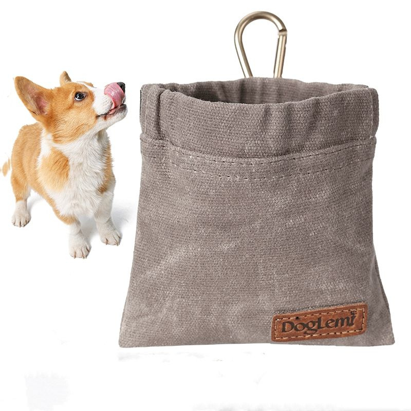 Retro Waterproof Portable outdoor Walking Training Bag Pocket Sized Dog Treat Pouch with clip