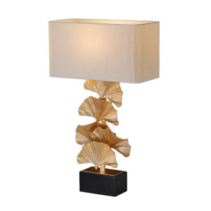 Antique Christmas ginkgo Fallen leaves gold resin nordic table lamp for home decor