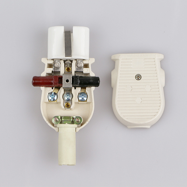 F315K 16A Bakelite shell ceramic socket electrical plug socket with the pull switch for the rice cooker