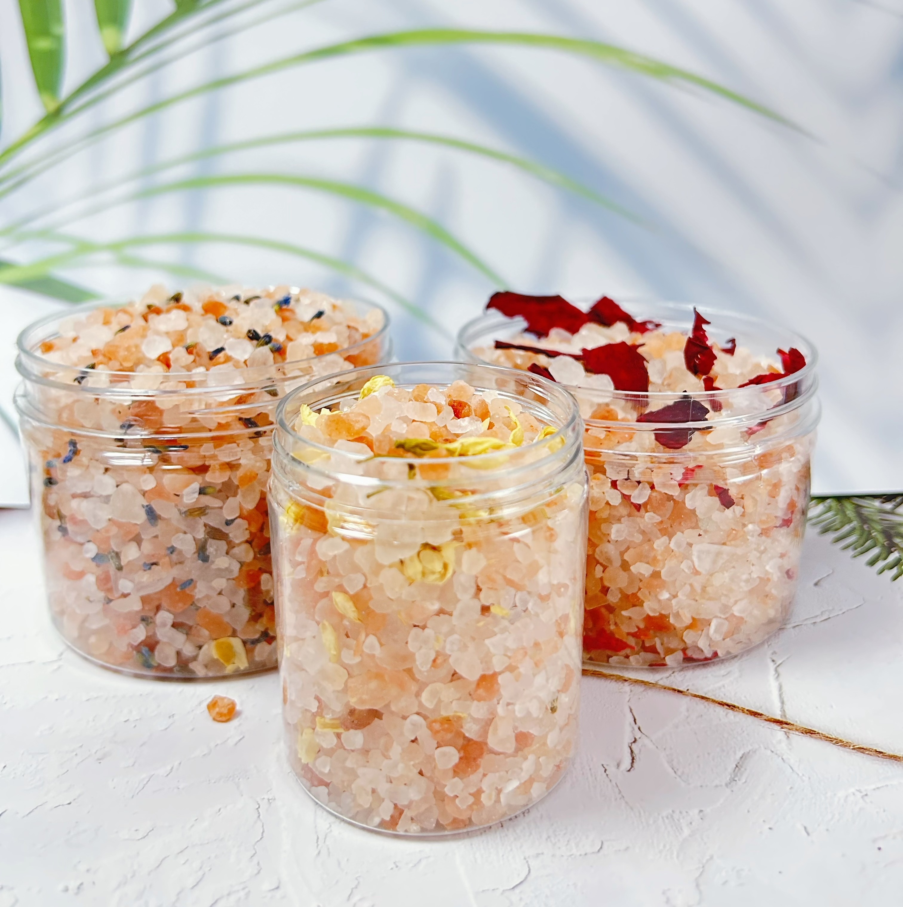 Beauty Aromatherapy Bath Salts Epsom Salts for Soaking Relaxing Bath Spa Set Scented in Lavender Grapefruit  with Dry Flowers