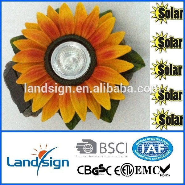 New design flower shaped resin solar light sunflower night light