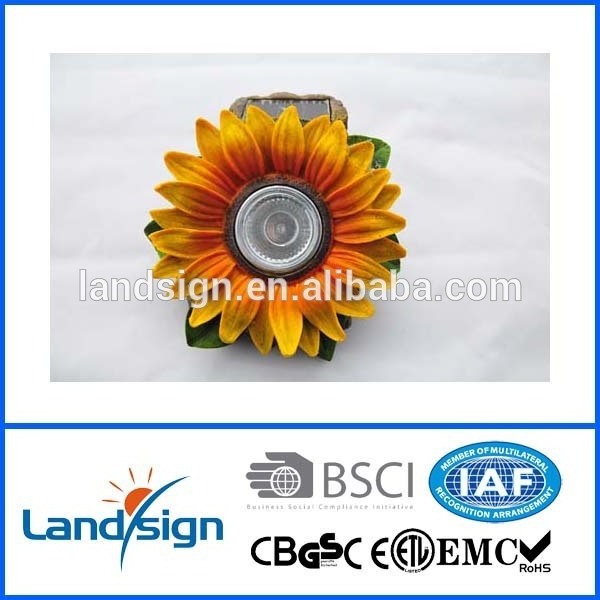 New design flower shaped resin solar light sunflower night light