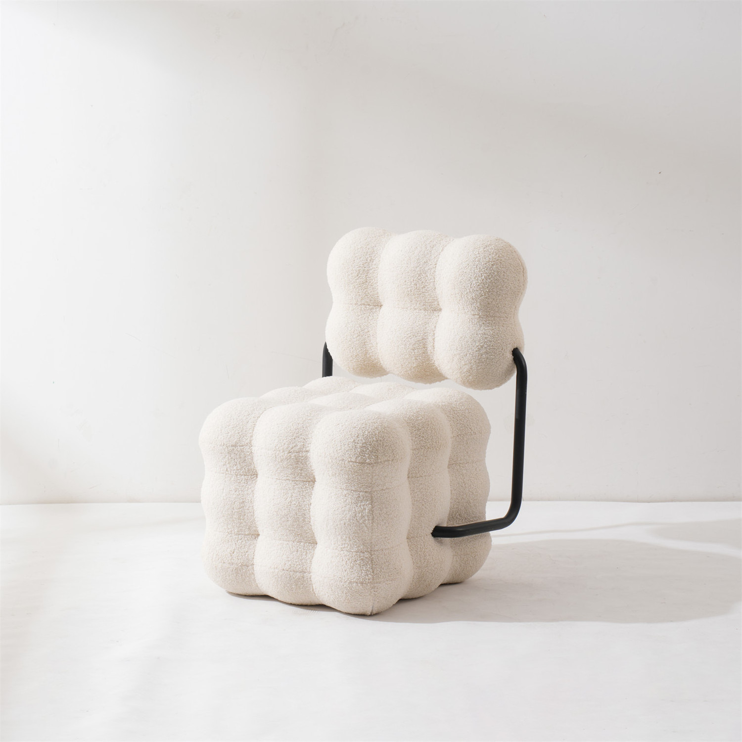 New Arrival Wholesale Home Furniture Modern Nordic Sherpa White Boucle Fabric Living Room Chair