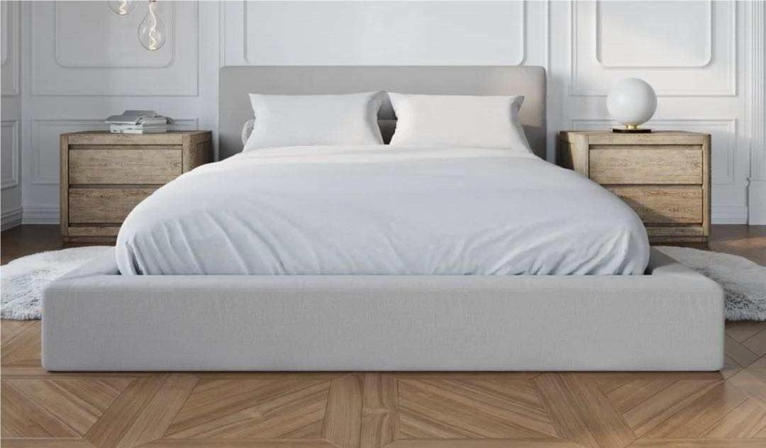 Simple Clean Comfortable Soft Floor White No Assembly Folding Easy Transport Foam Soft Bed Frame