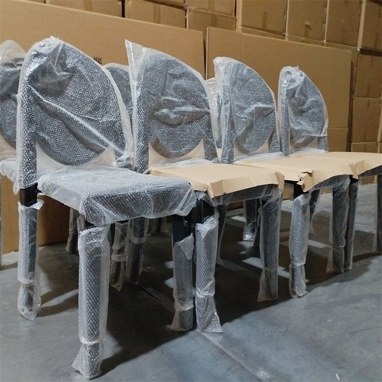 Factory Price Black Ghost Chair for Indoor and Outdoor Events for Weddings Parties Home Offices Parks Apartments Malls