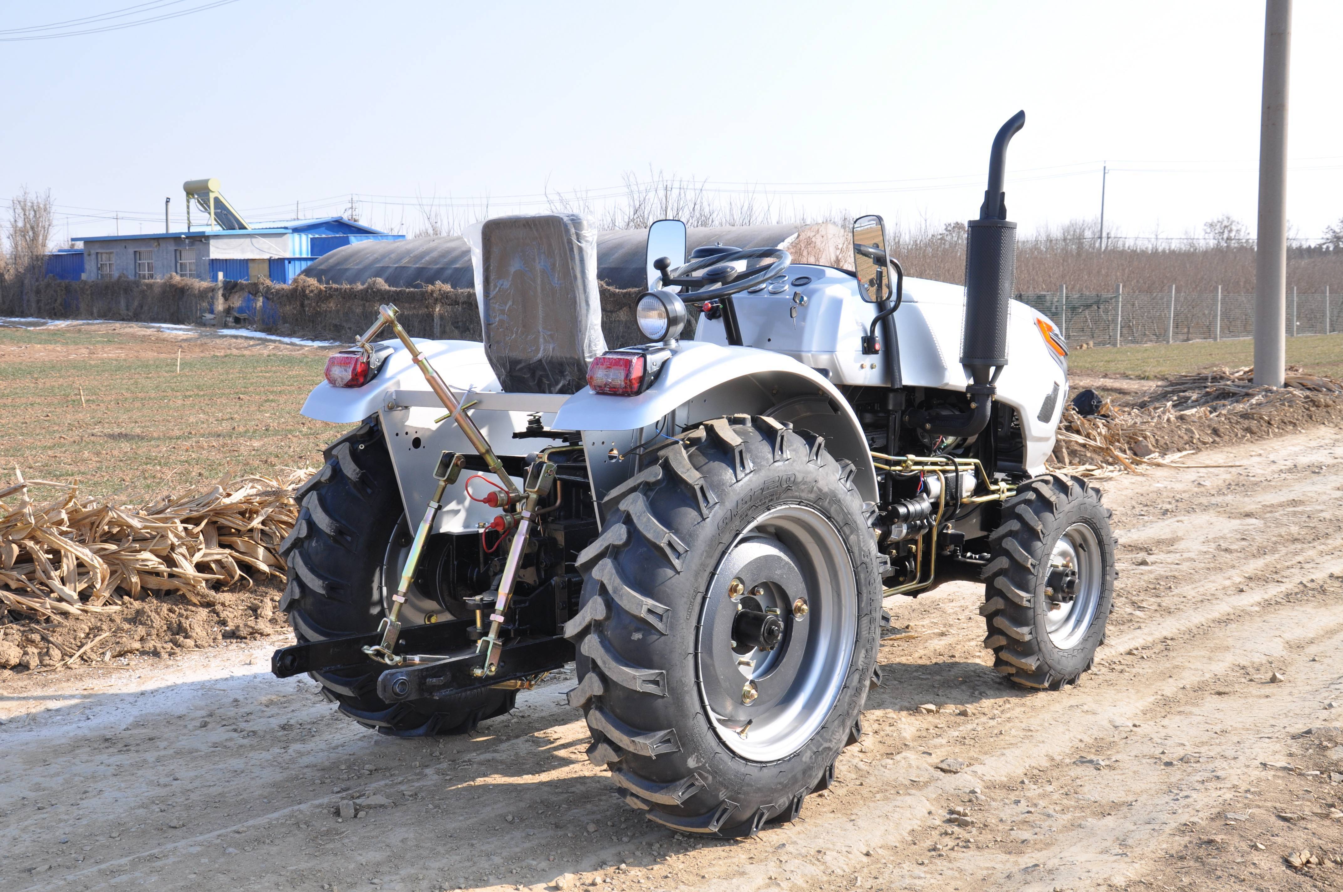 24HP farm 4wd tractor small cultivator Crawler lawn mower tractor