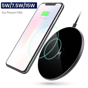 15W Fast Charging Convenient Glass Surface Desk Pad With Magnetic Wireless Charger Support Qi Phone Universal For Traveling