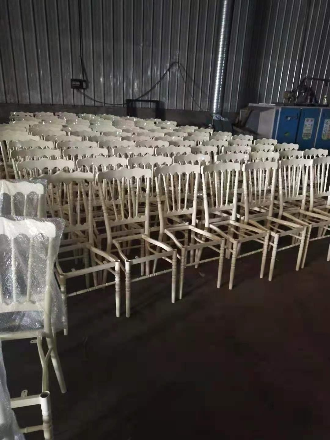 hot selling modern white aluminium outdoor furniture set bamboo metal hotel stackable wedding dining chairs