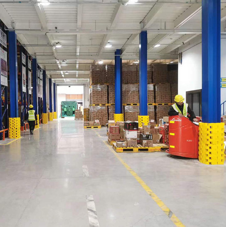 Cheap Price Warehouse Safety Barrier Flexible Barrier Polymer Wall Crash Guards Road Barrier Column Protector