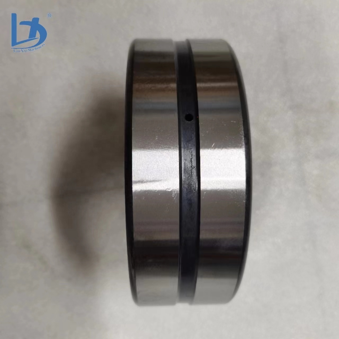 Excavator parts swing device hydraulic reduction gearbox roller bearing 22218CDE4 bearing