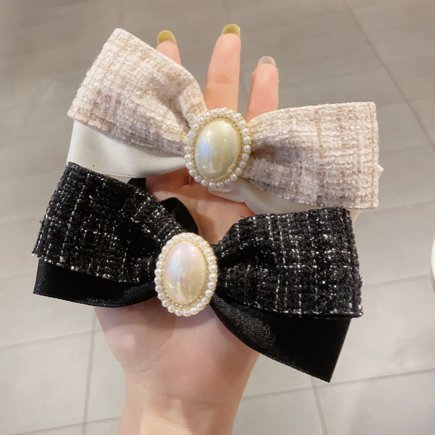 Wholesale Pearl Scrunchies Fabric Double Bowknot Elastic Scrunchies Girls Fashion Ponytail Holder Women Hair Accessories