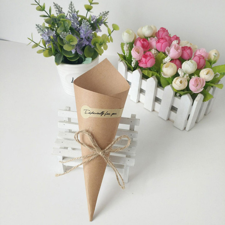 Kraft Paper Folding Card Flower Cones Holder Wrapping Paper Paper Sticker Bouquet Handmade Crafts Cards for Wedding Party