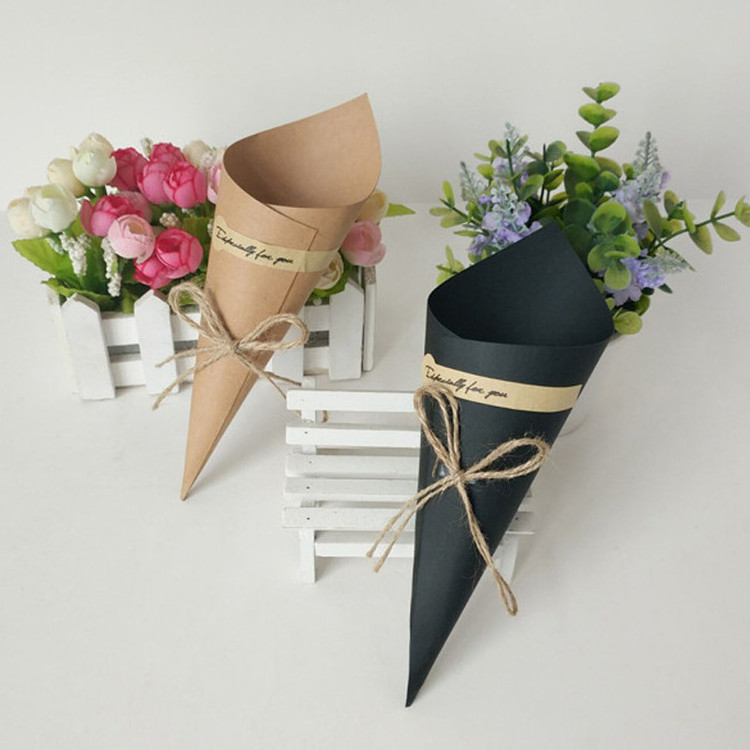 Kraft Paper Folding Card Flower Cones Holder Wrapping Paper Paper Sticker Bouquet Handmade Crafts Cards for Wedding Party