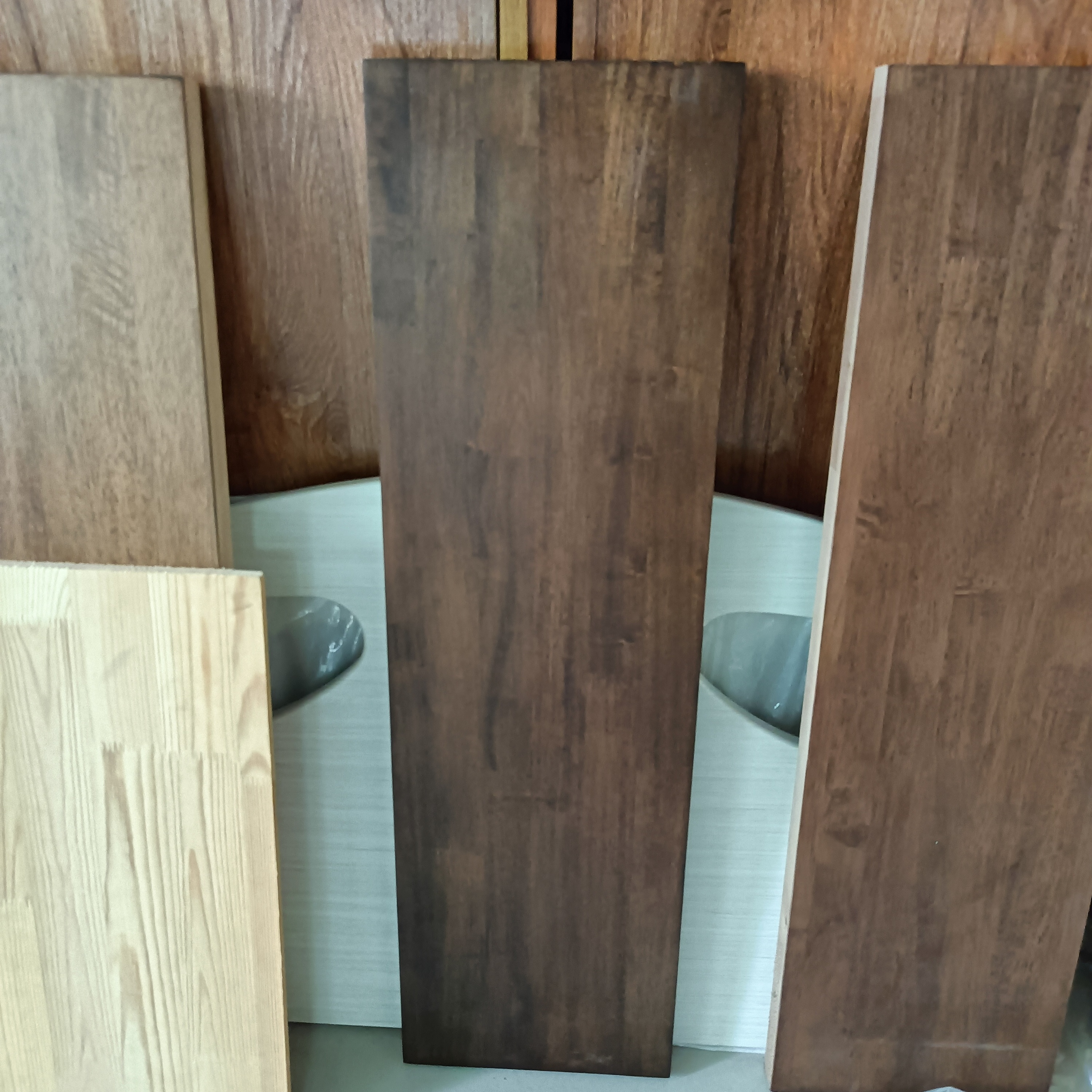 Factory Customized And Color Painted  Solid Wood Tabletops Rubber Wood Finger Jointed Board Countertops For Restaurant