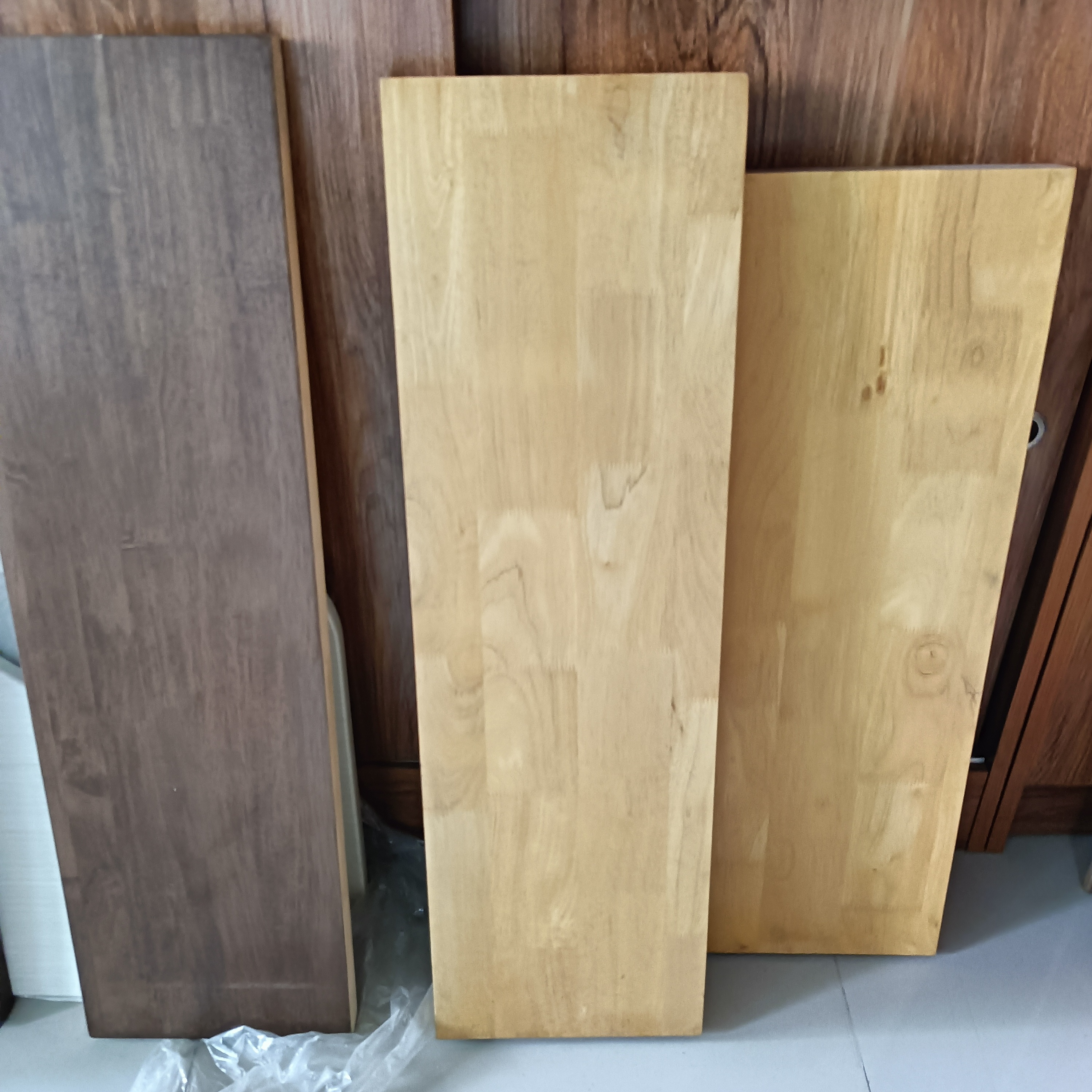 Factory Customized And Color Painted  Solid Wood Tabletops Rubber Wood Finger Jointed Board Countertops For Restaurant