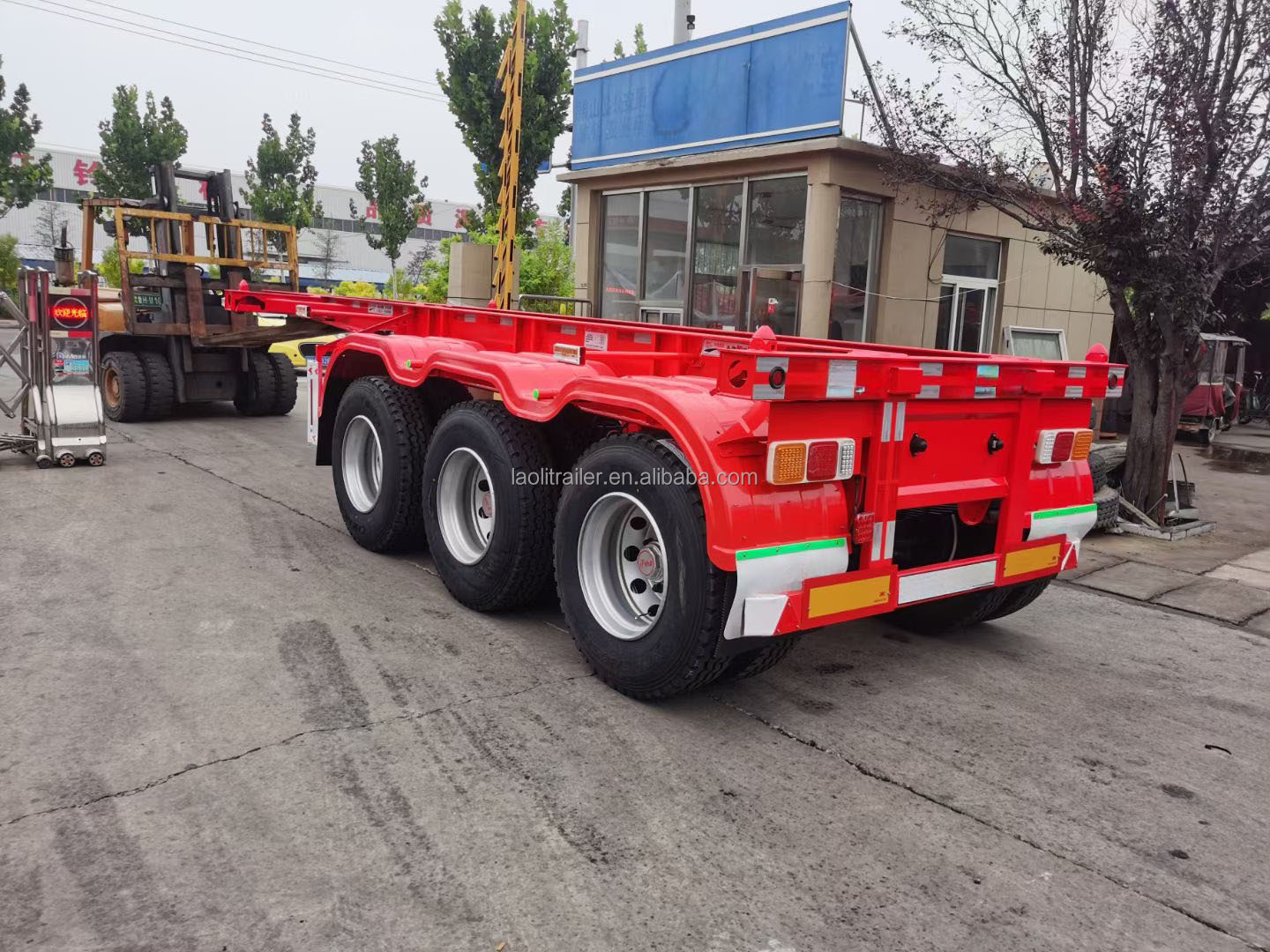 20ft 40ft platform trailer 45ft Skeleton Skeletal Container Semi Trailer 40ft Container Chassis for container carrier parts