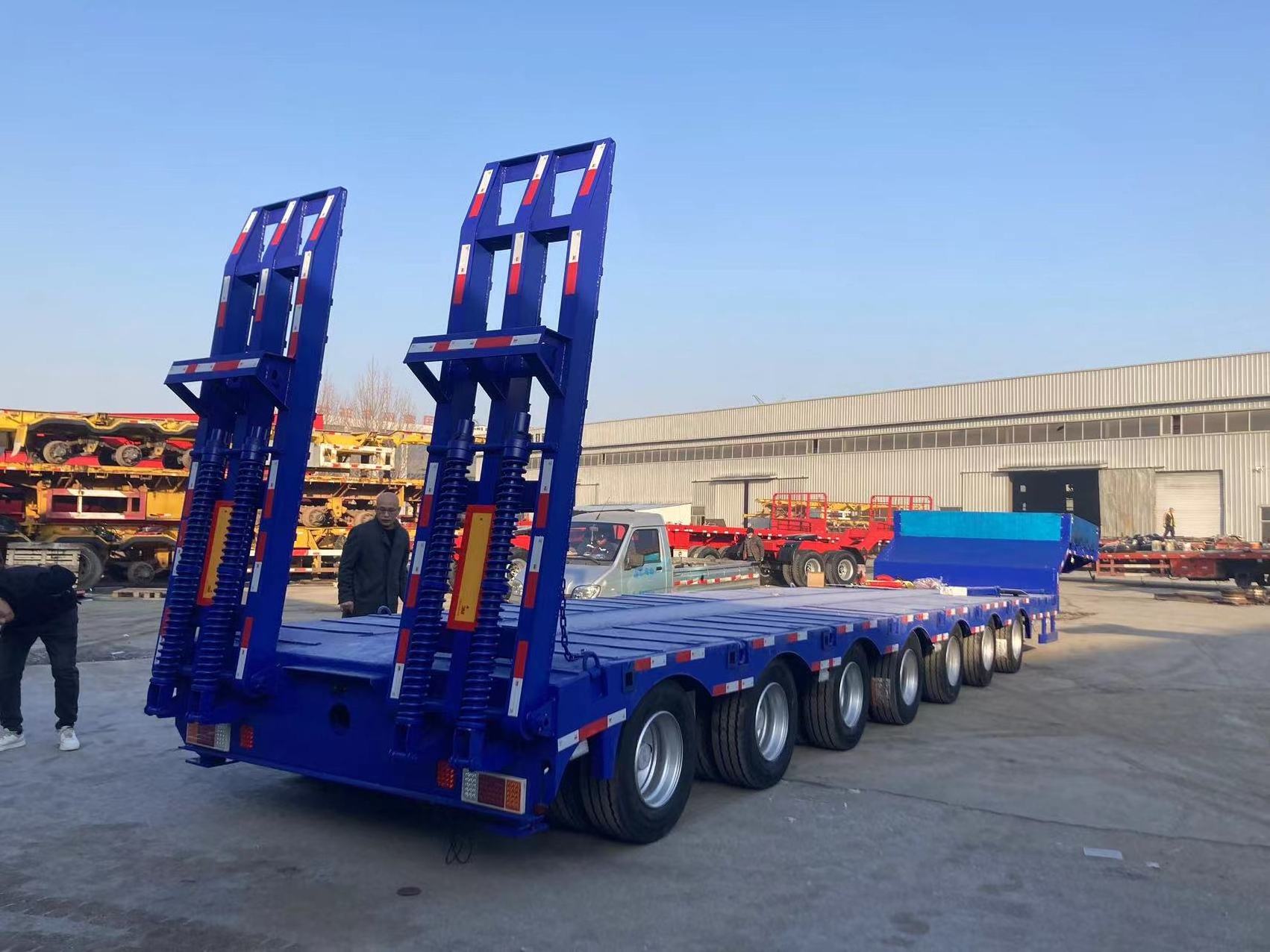 100 tons capacity 7 Axle Hydraulic Detach Neck Crane Hauling Lowboy semi trailer excavator trailer 7 axles low bed semi trailer