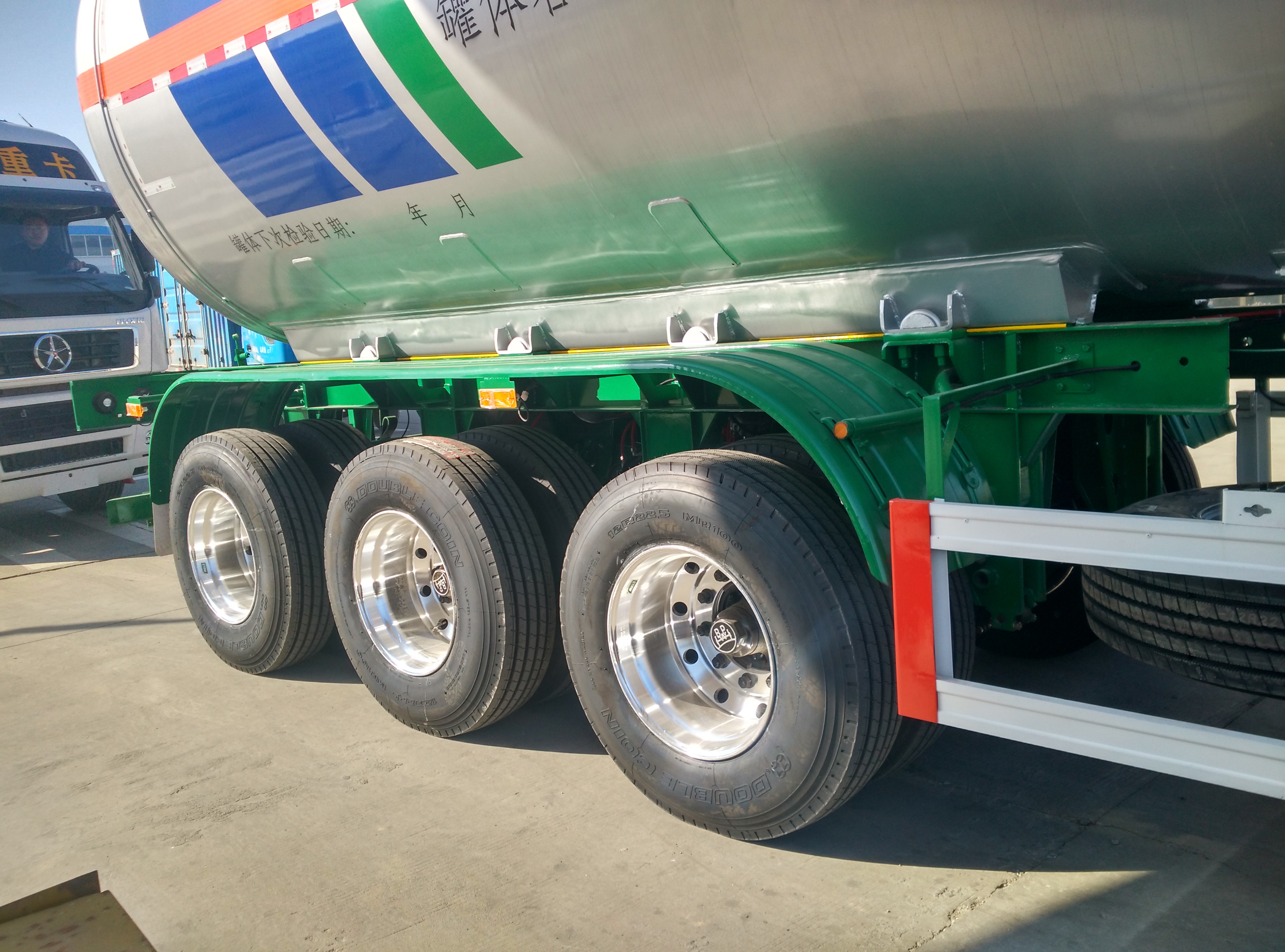 Factory price hot sale LPG Tanker used new gas tank trialer for Propane, propylene, dimethyl ether, liquid ammonia