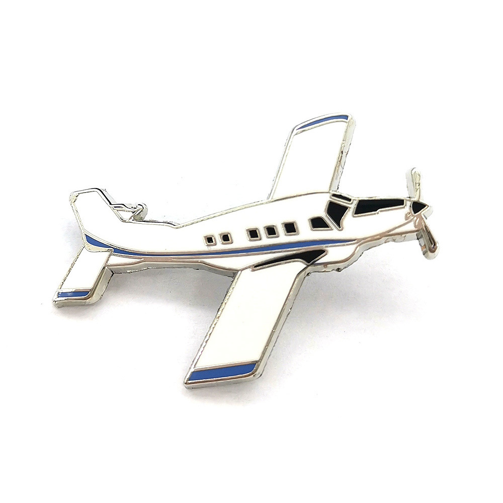 Custom metal die casting enamel airplane aircraft brooch pin badge souvenir hat air plane lapel pin with chain