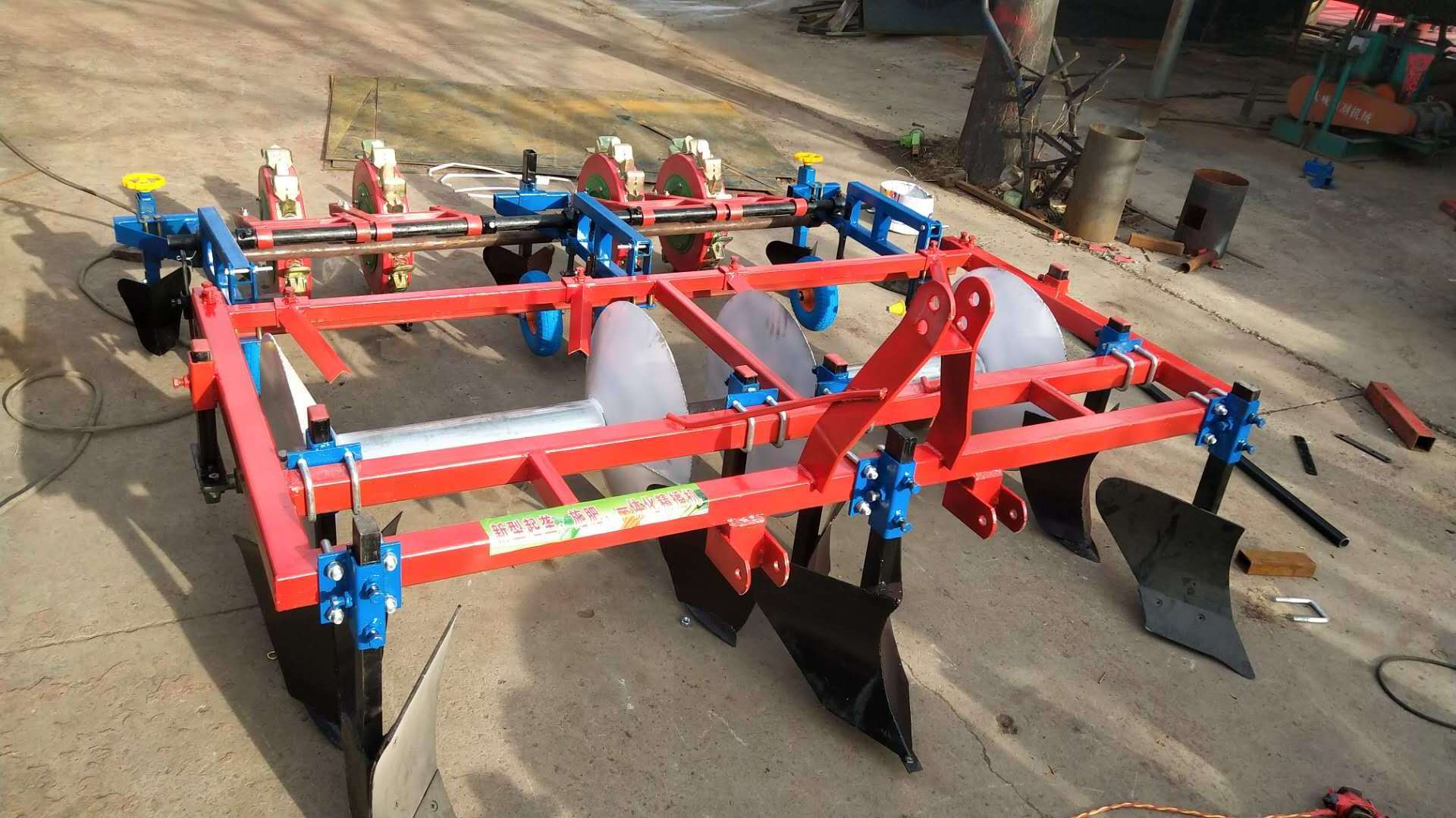 High quality plant greenhouse seedling transplanting machine Onion Carrot Vegetable greenhouse seedling transplanting machine