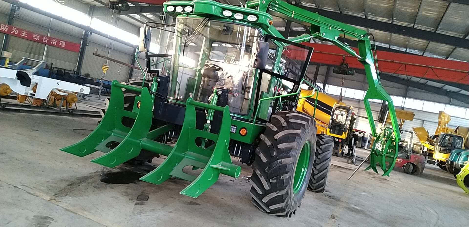 Hydraulic sugarcane grabbing machine Large self propelled sugarcane loader