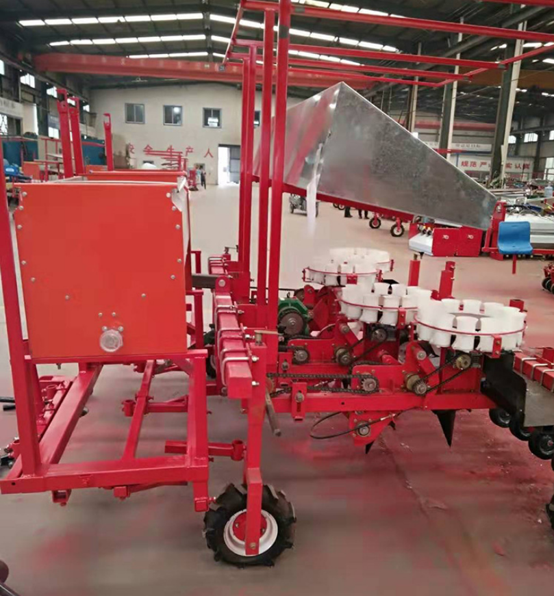 High quality plant greenhouse seedling transplanting machine Onion Carrot Vegetable greenhouse seedling transplanting machine