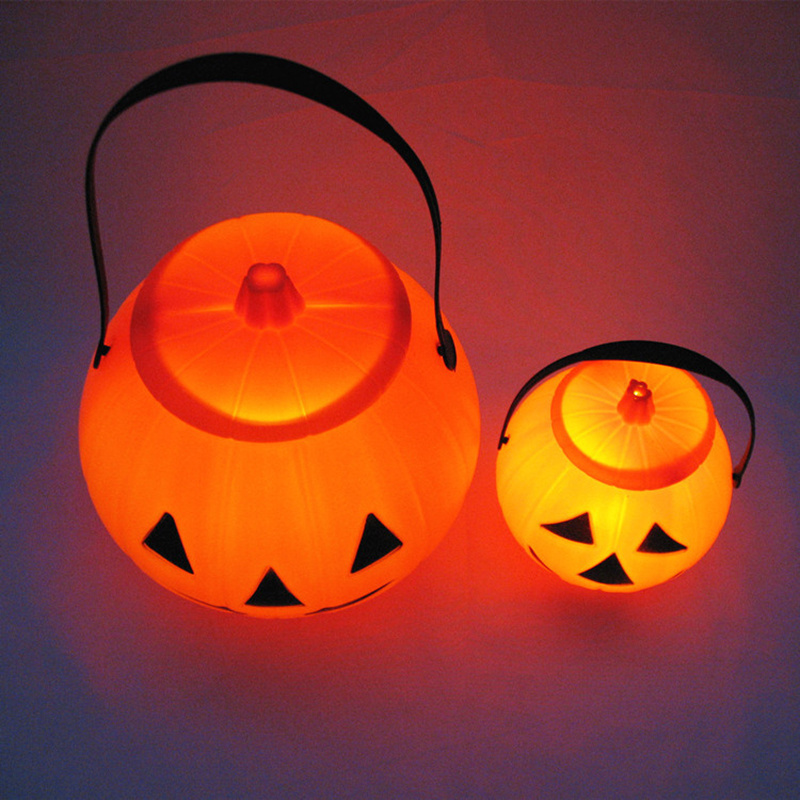 Halloween  plastic portable pumpkin lantern candy jar children's performance props pumpkin bucket with lids