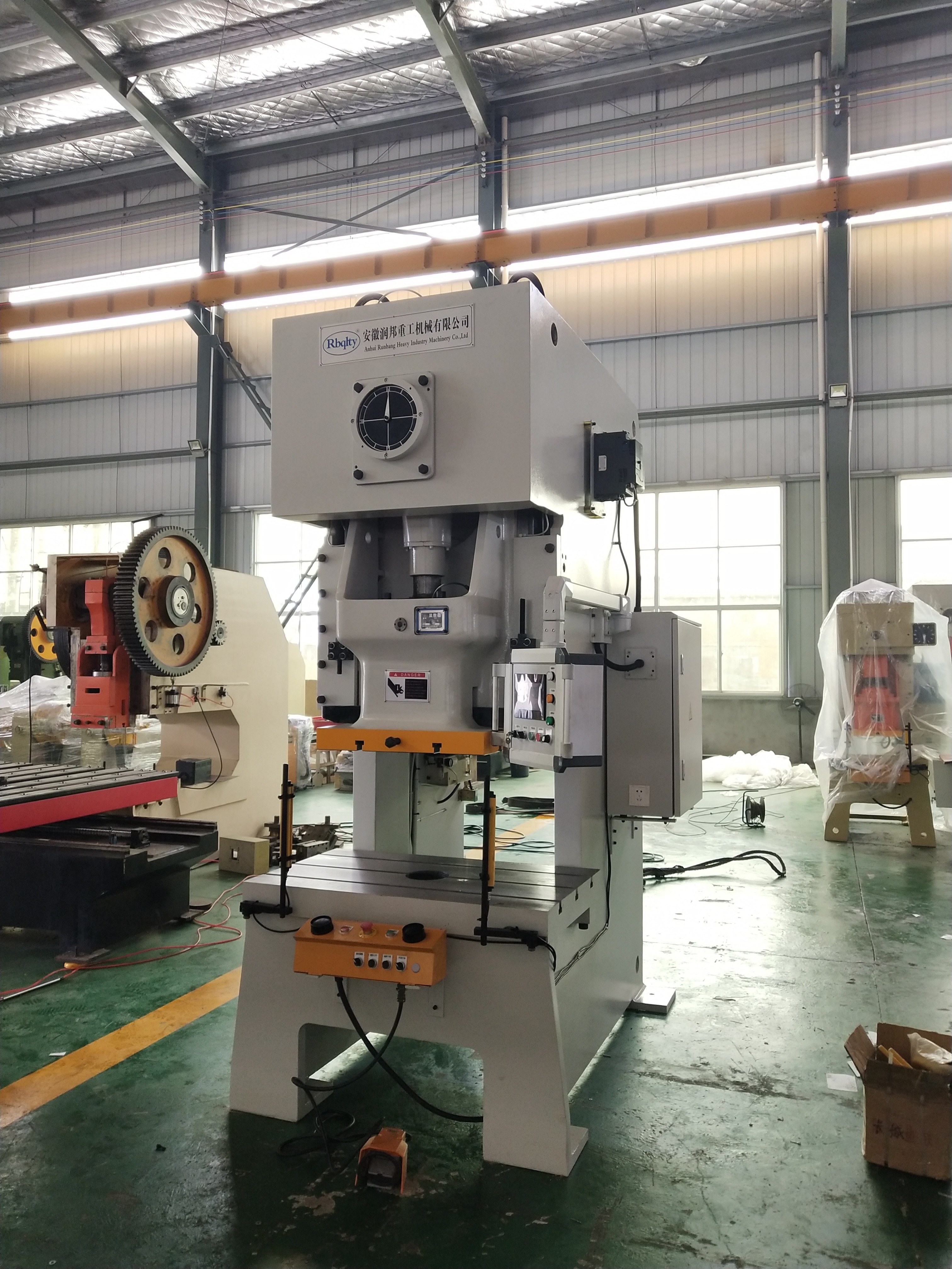 Automatic Pneumatic Stamping Power Press Punching Machine For Metal Plate Punching With Feeder