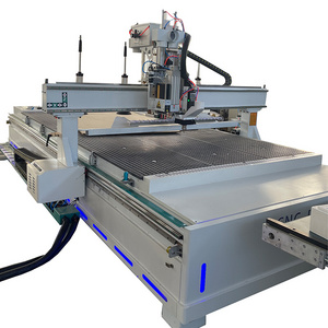 1530 2040 Automatic Loading and Unloading Table ATC CNC Router Machine For Cabinet Production