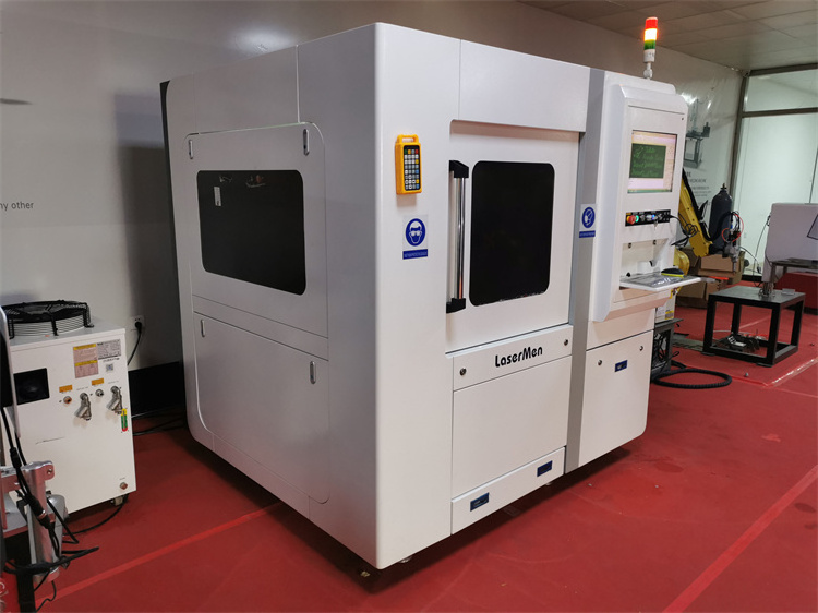 High precision LM-6080P 2kw 3kw enclosed fiber laser cutting machine for safe and reliable